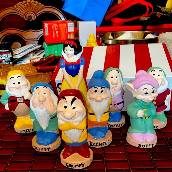 Vintage Other - BX49 Snow White and the 7 dwarfs 
Snow-white 7.5”
Dwarfs 5-5.5”